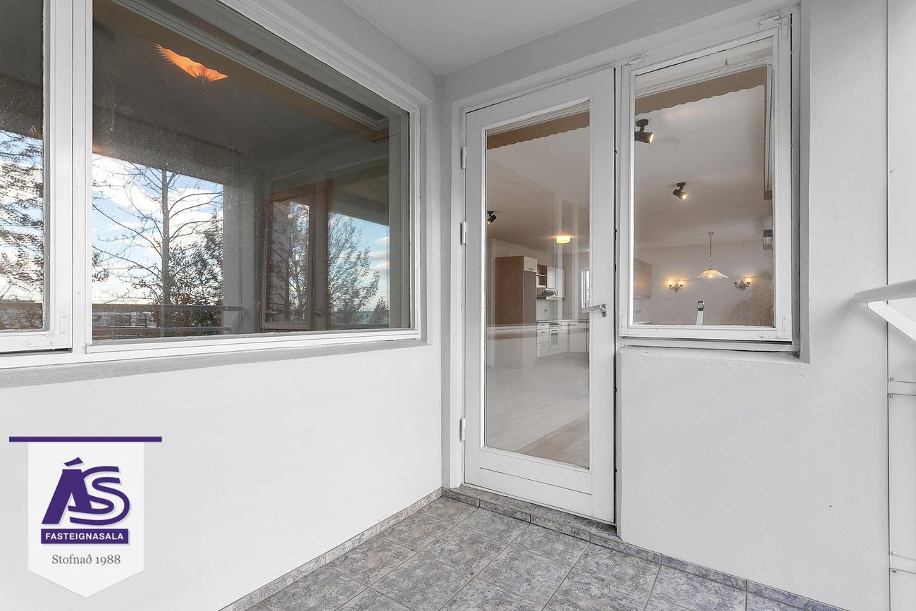 Hjallabraut 33, 220 Hafnarfjörður