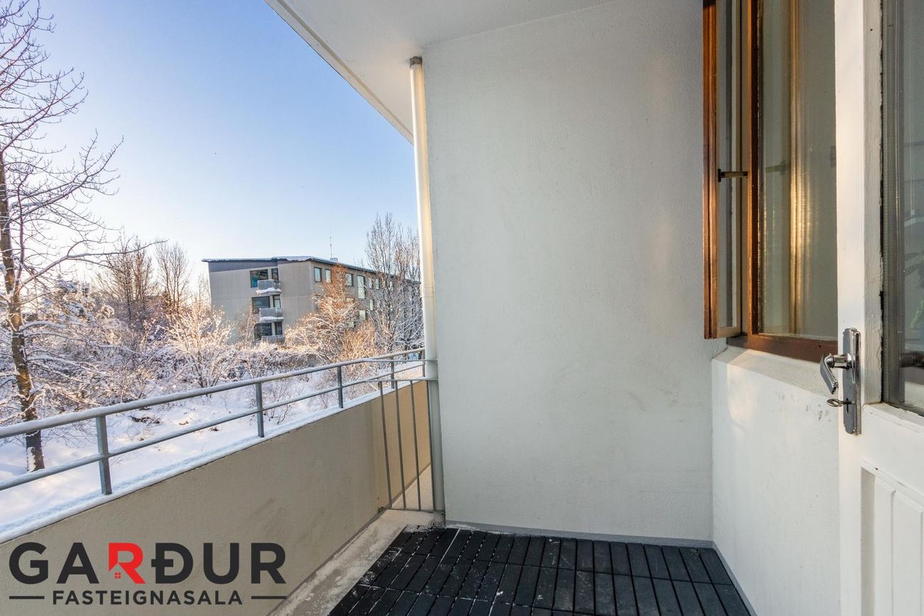 Ásbraut 9, 200 Kópavogur