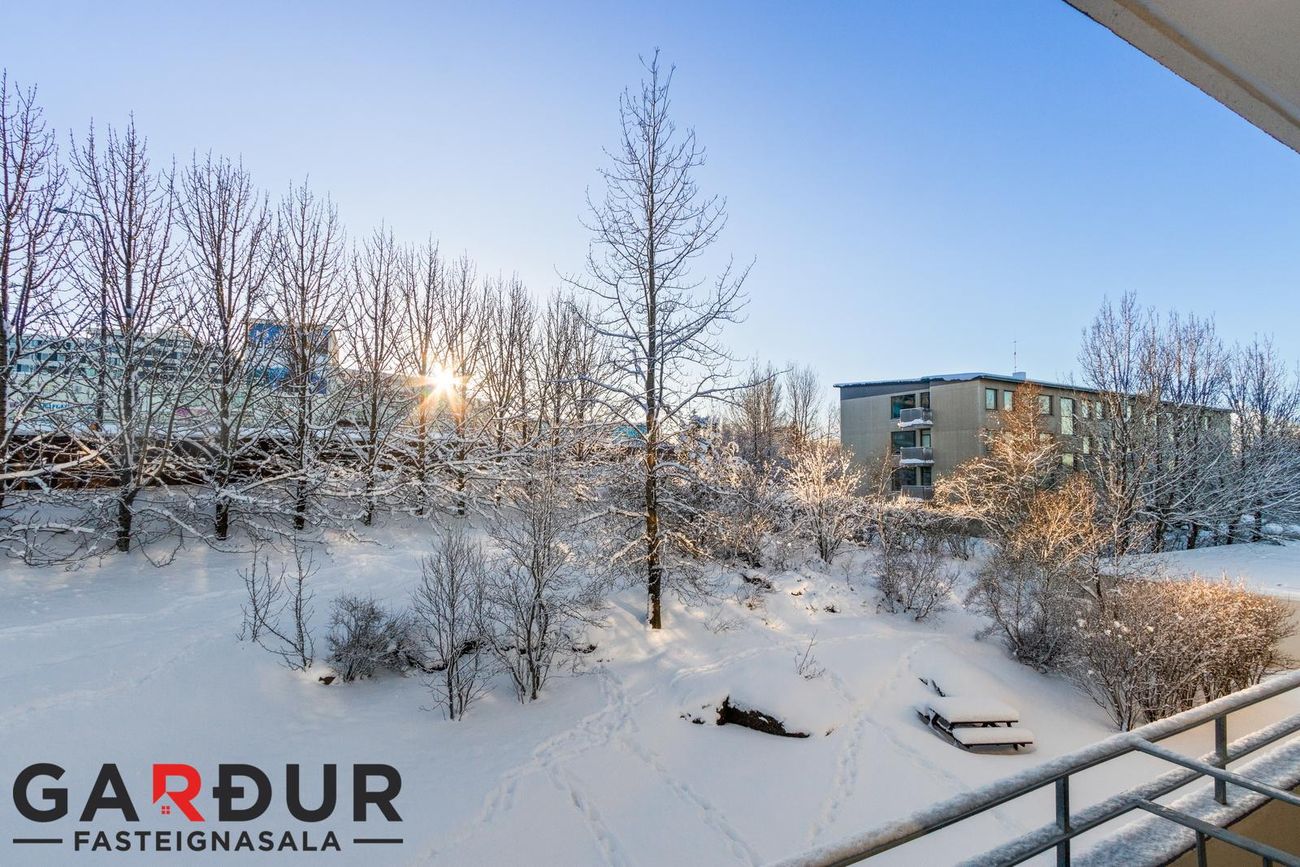 Ásbraut 9, 200 Kópavogur