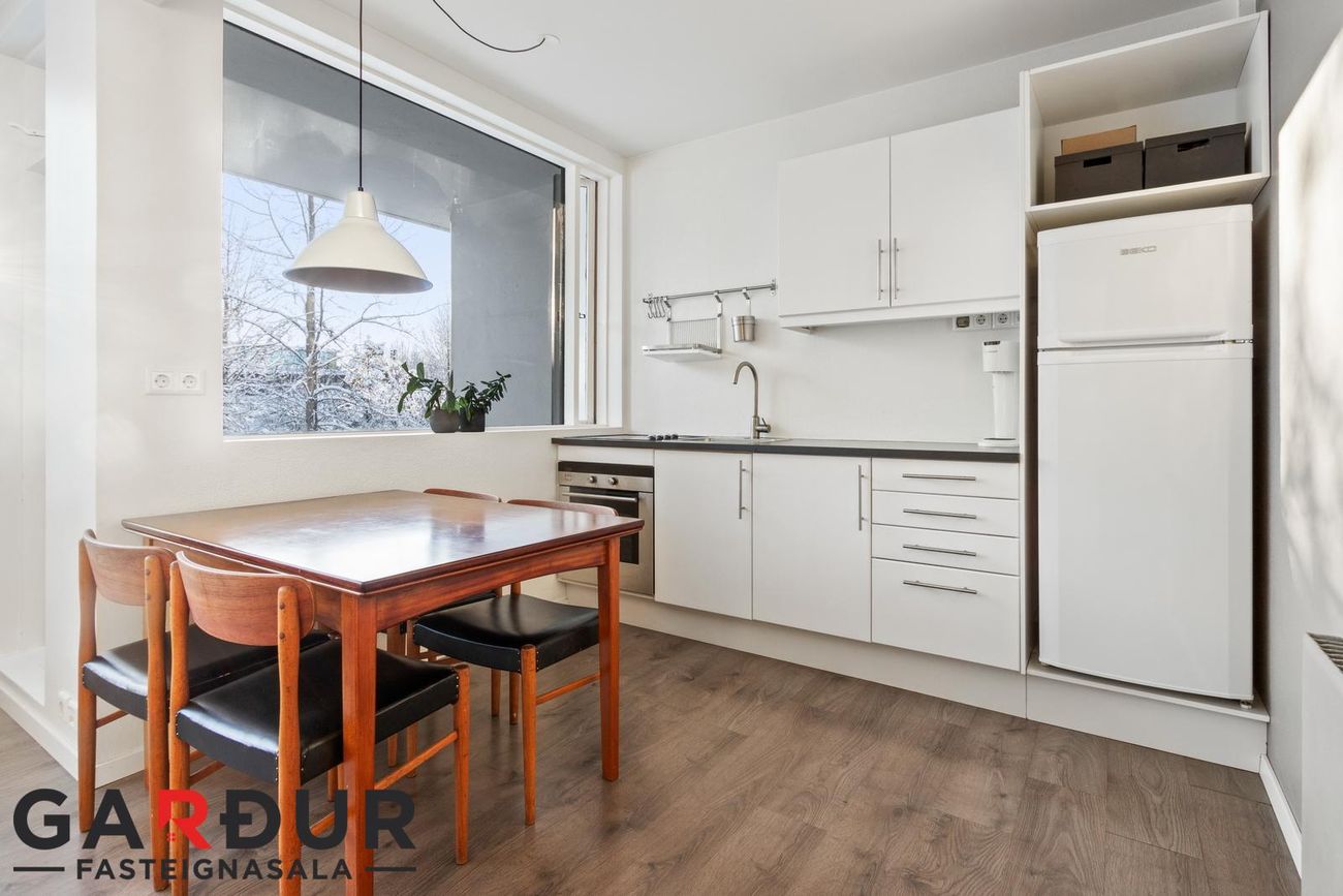 Ásbraut 9, 200 Kópavogur