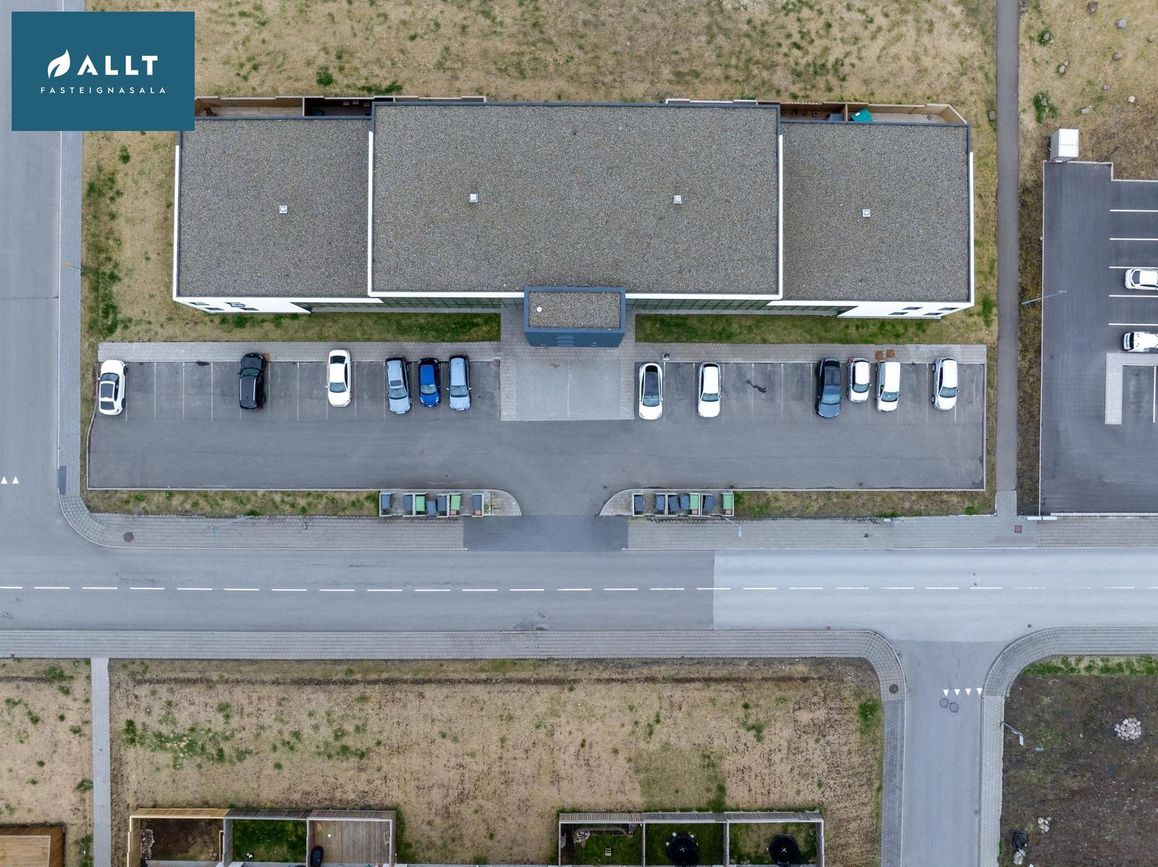 Dalsbraut 4, 260 Reykjanesbær