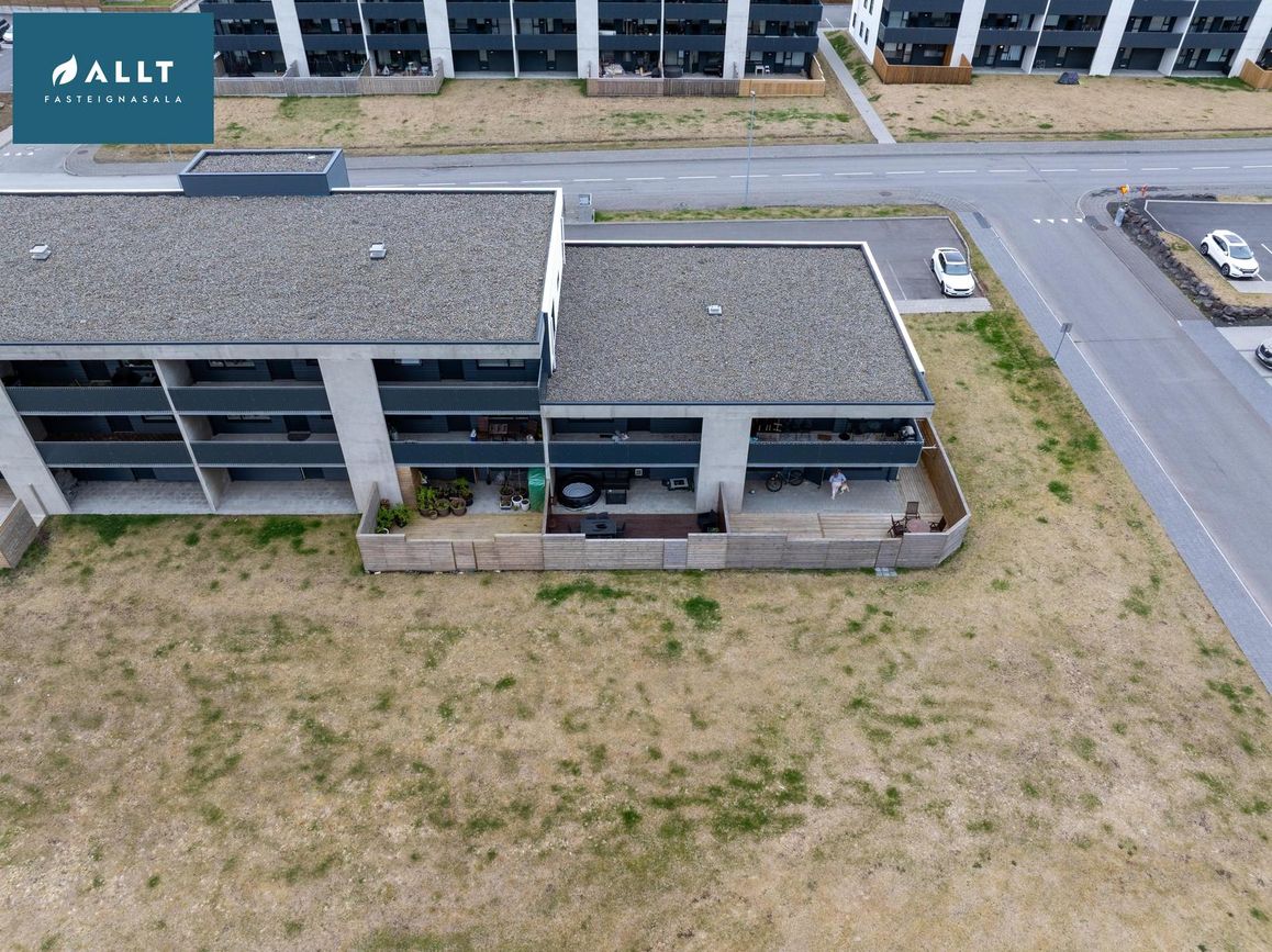 Dalsbraut 4, 260 Reykjanesbær