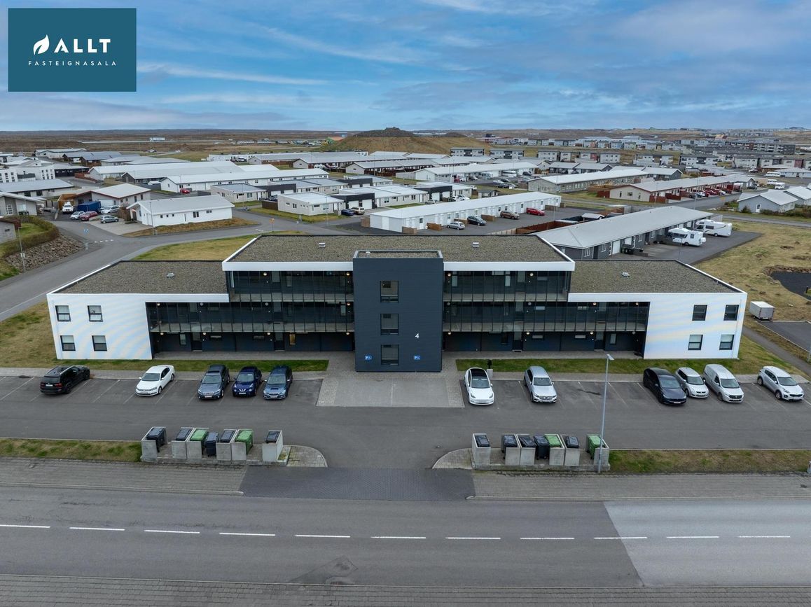 Dalsbraut 4, 260 Reykjanesbær