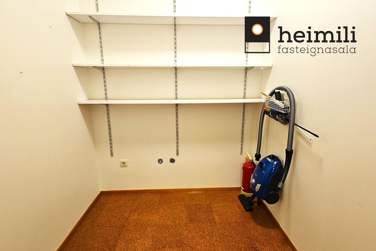 Hvassaleiti 58, 103 Reykjavík