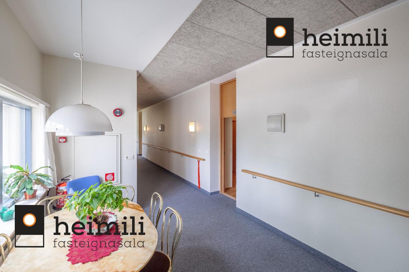 Hvassaleiti 58, 103 Reykjavík