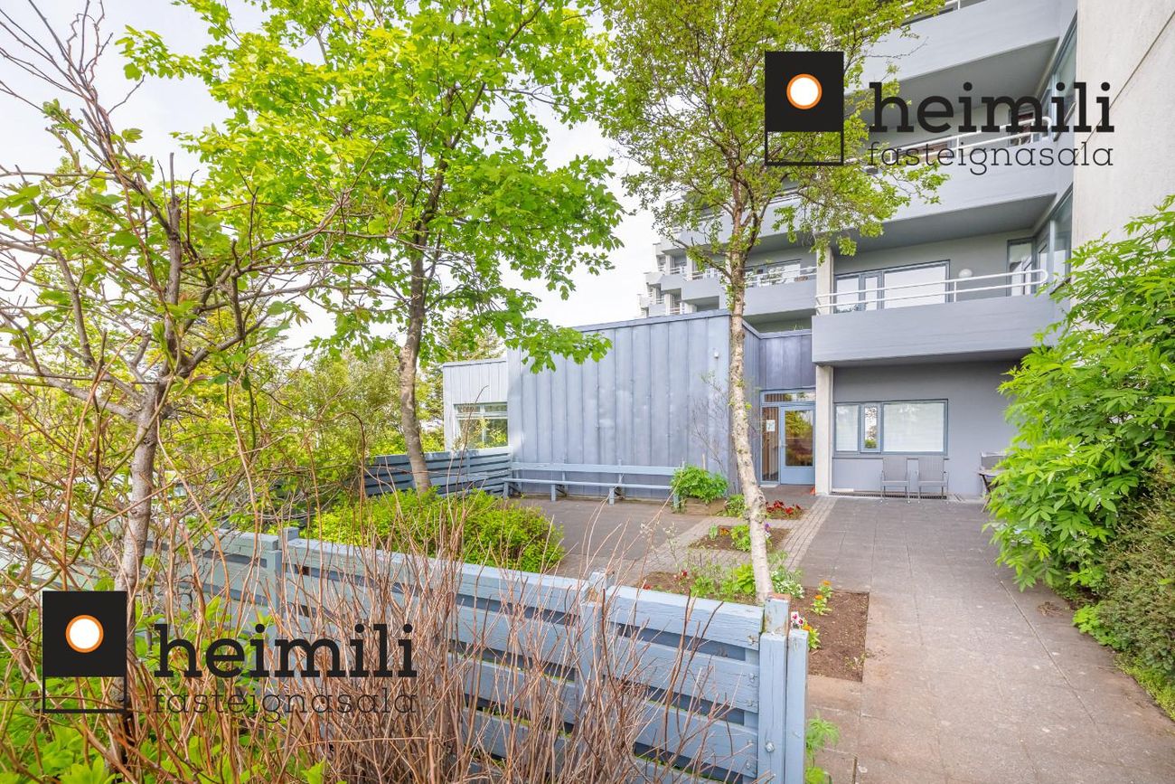 Hvassaleiti 58, 103 Reykjavík
