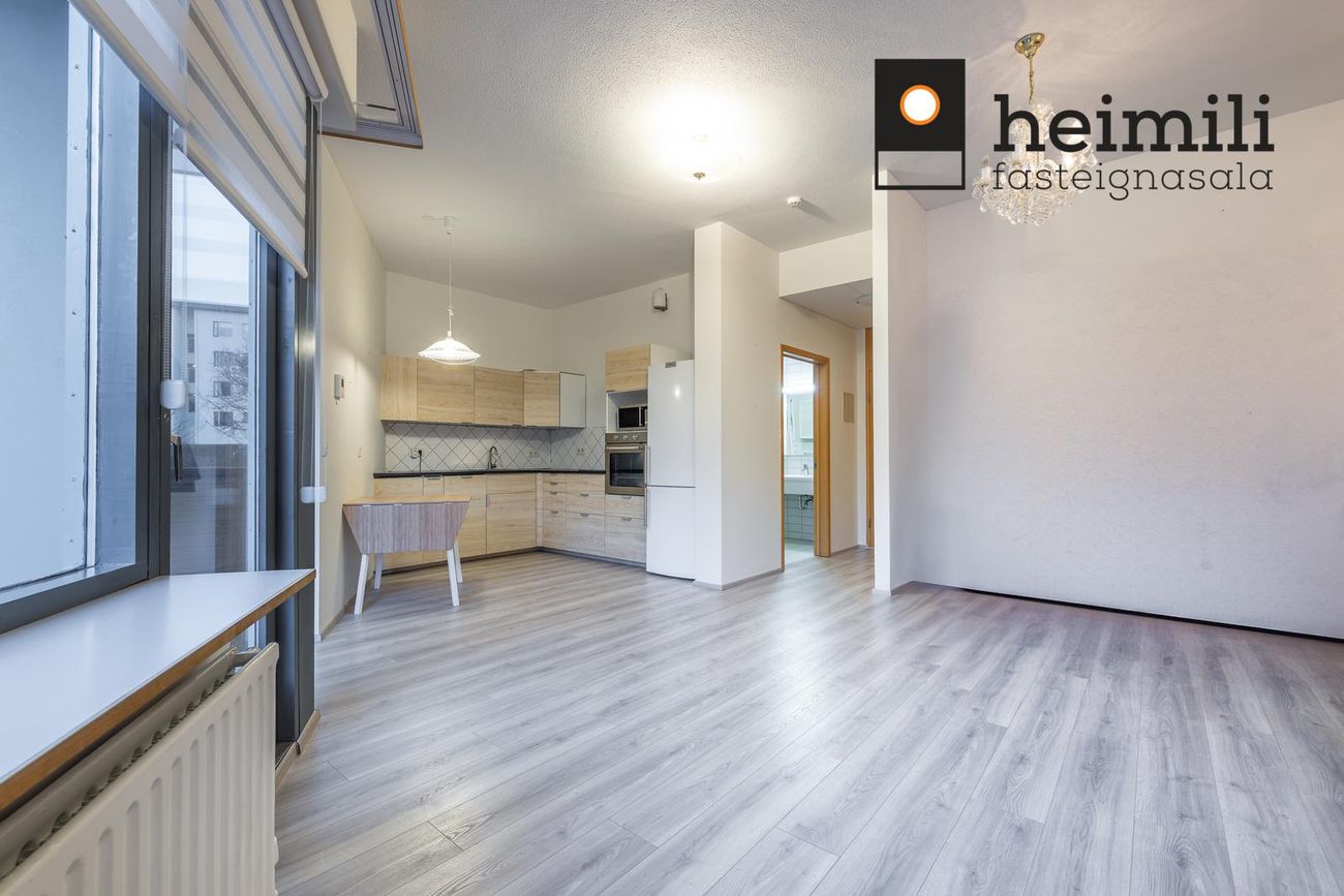 Hvassaleiti 58, 103 Reykjavík