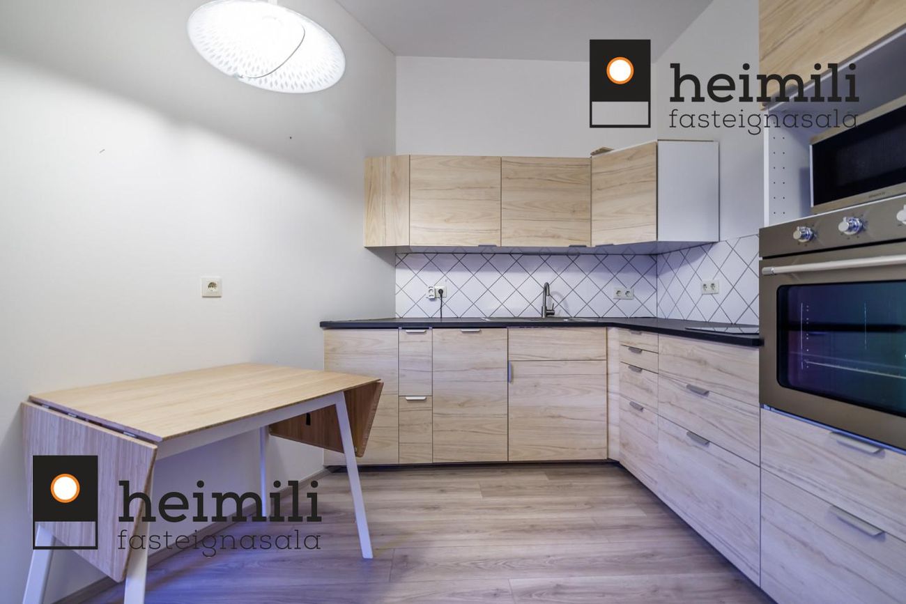 Hvassaleiti 58, 103 Reykjavík