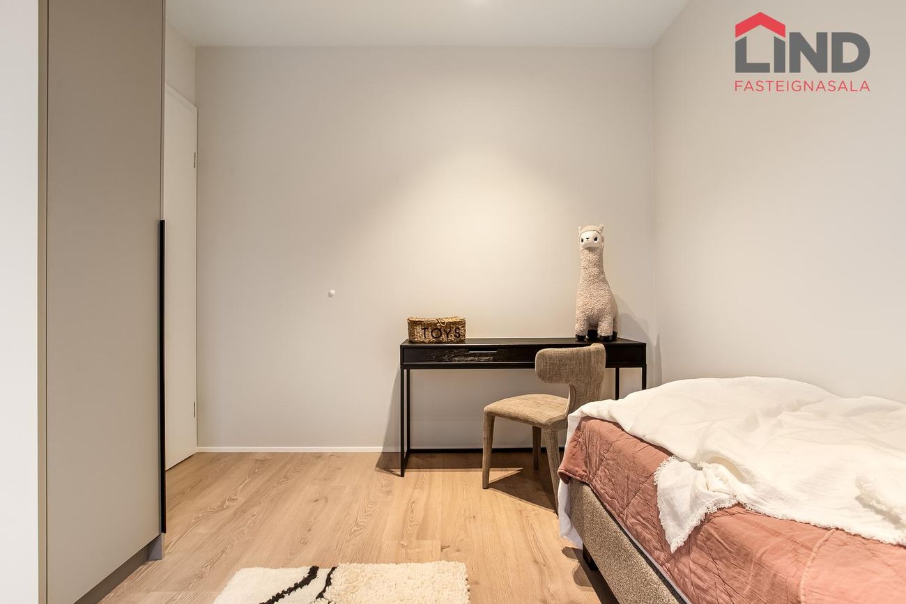 Áshamar 50 - 0406, 221 Hafnarfjörður