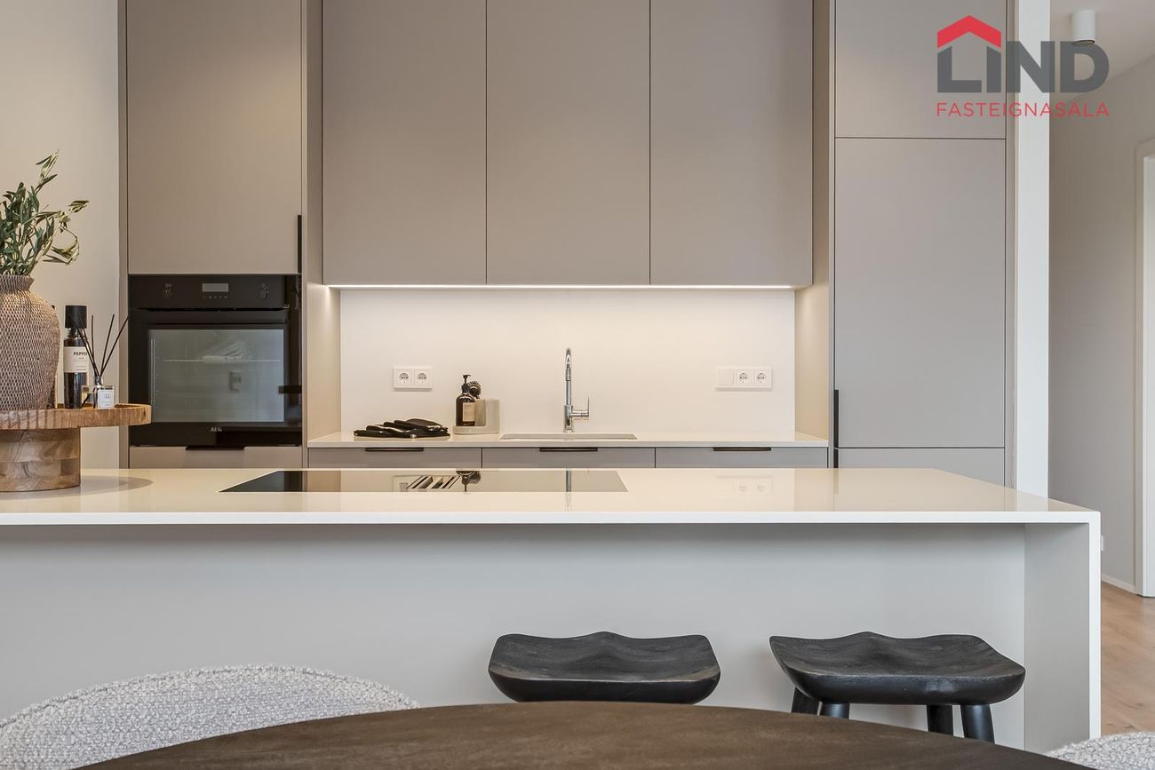 Áshamar 50 - 0406, 221 Hafnarfjörður