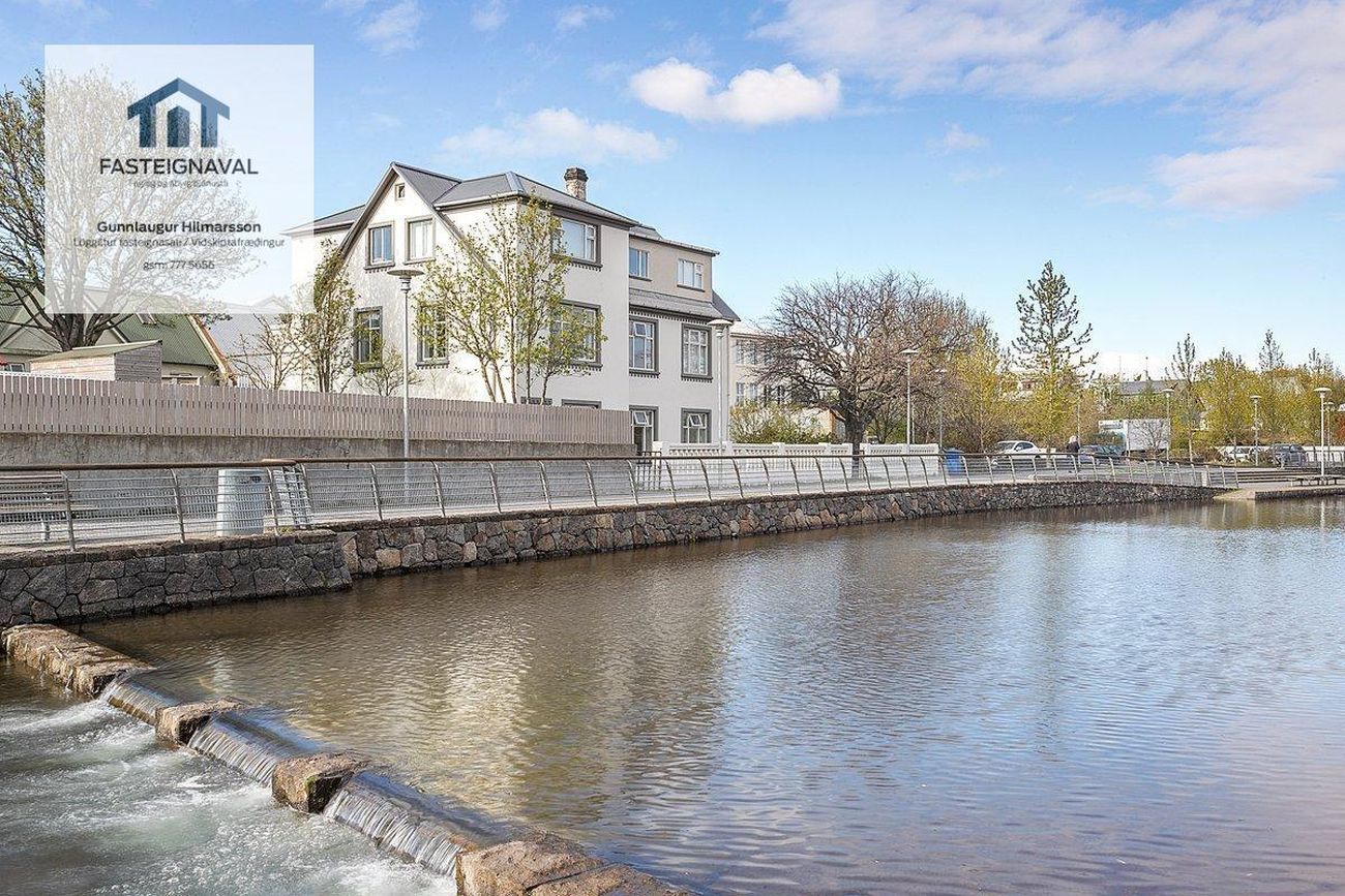 Skólabraut 1 - 0101, 220 Hafnarfjörður