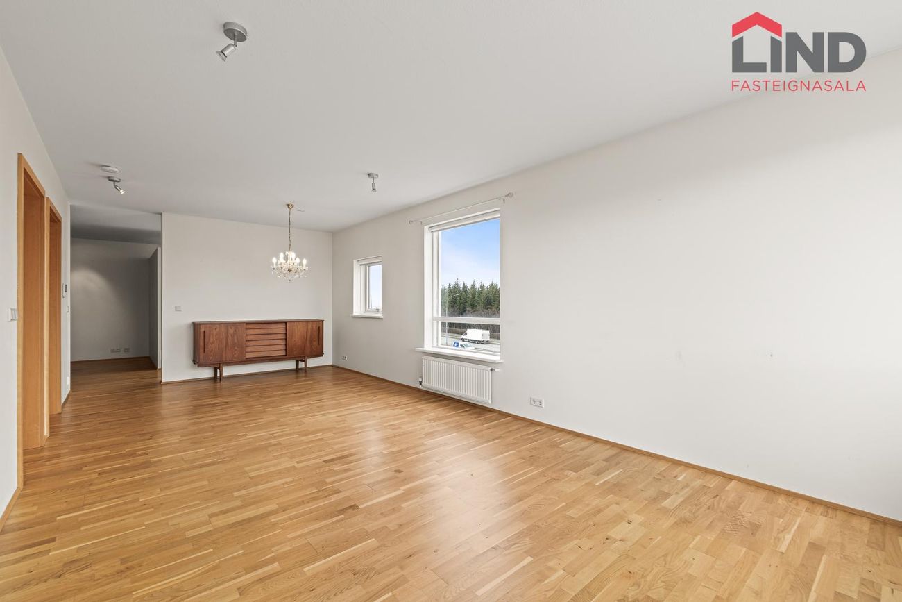 Hraunbær 103, 110 Reykjavík