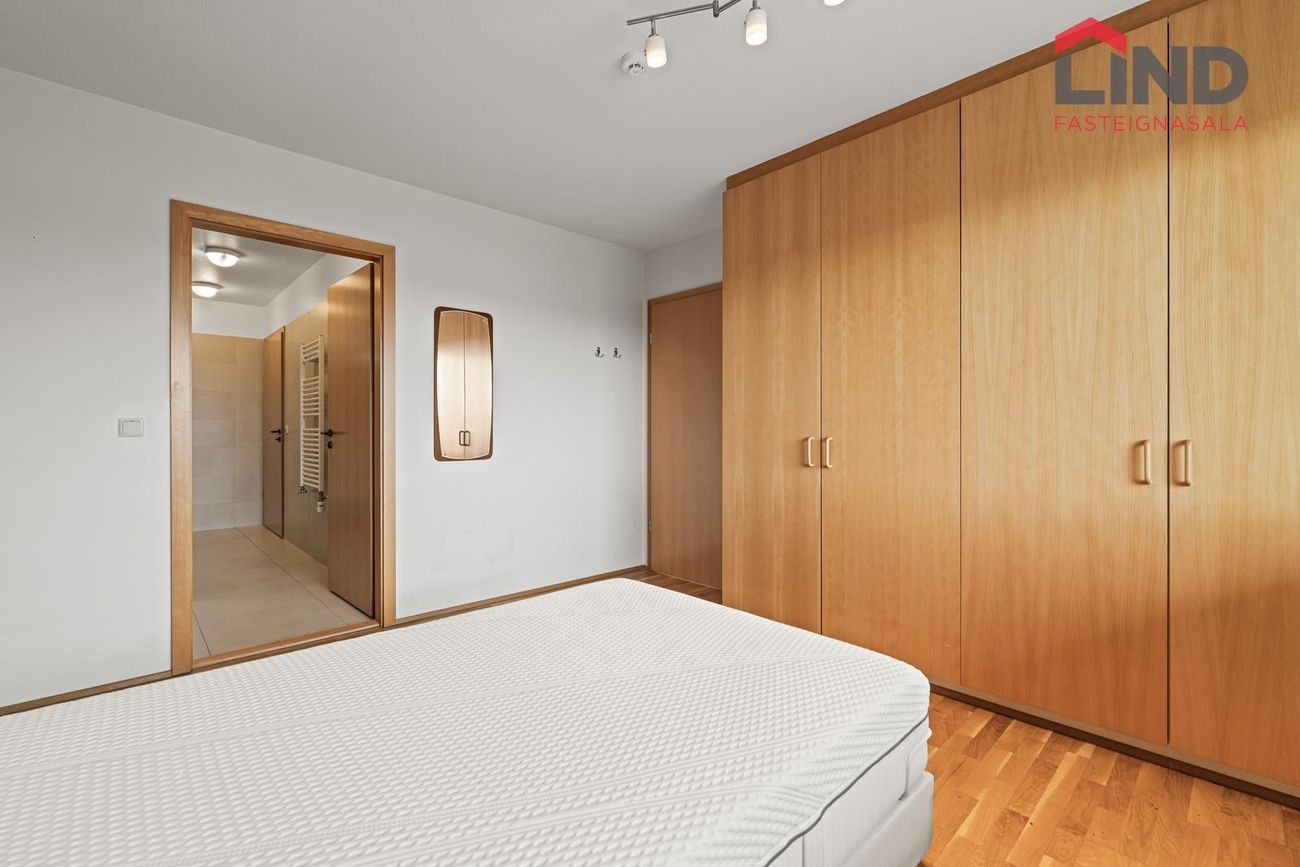 Hraunbær 103, 110 Reykjavík