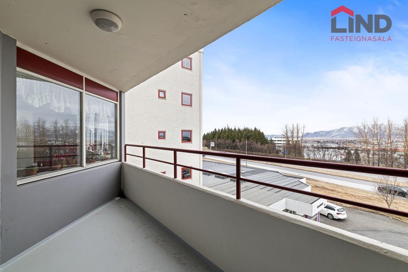 Hraunbær 103, 110 Reykjavík