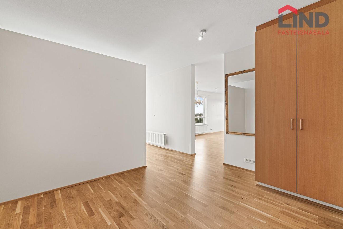 Hraunbær 103, 110 Reykjavík
