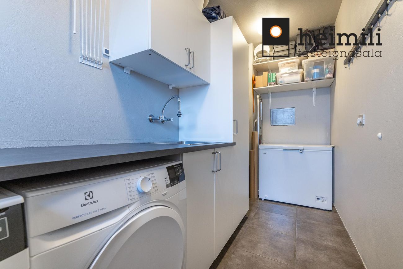 Lundarbrekka 14 - 0302, 200 Kópavogur