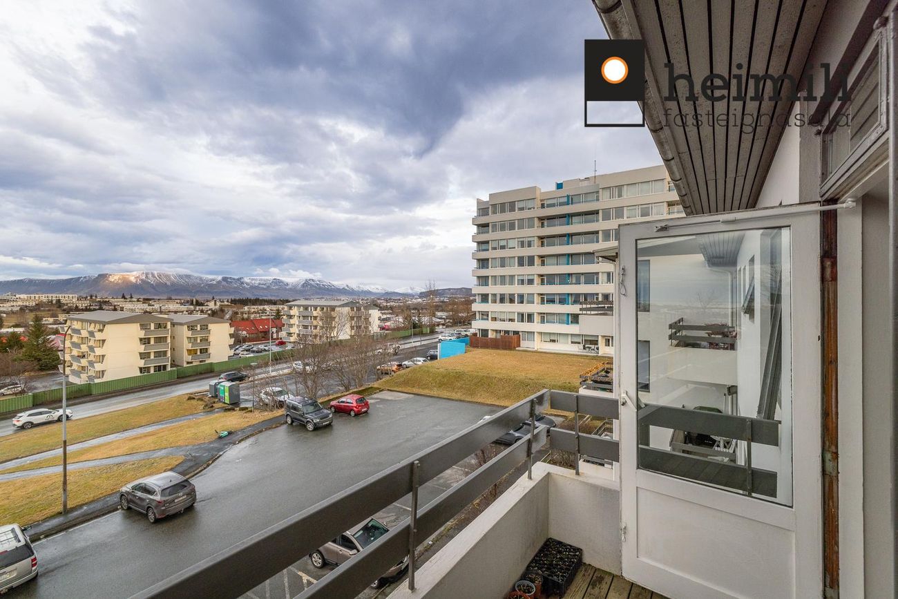 Lundarbrekka 14 - 0302, 200 Kópavogur