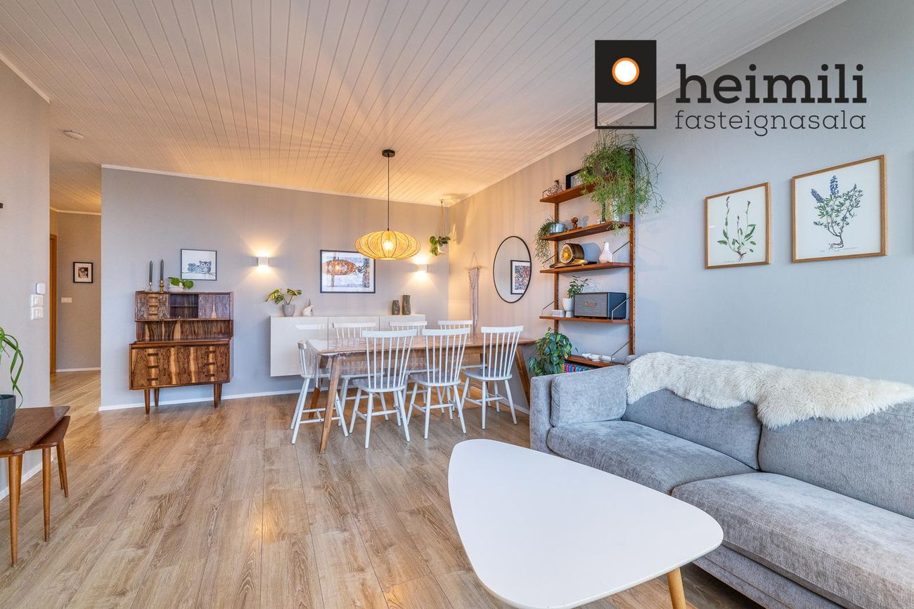 Lundarbrekka 14 - 0302, 200 Kópavogur