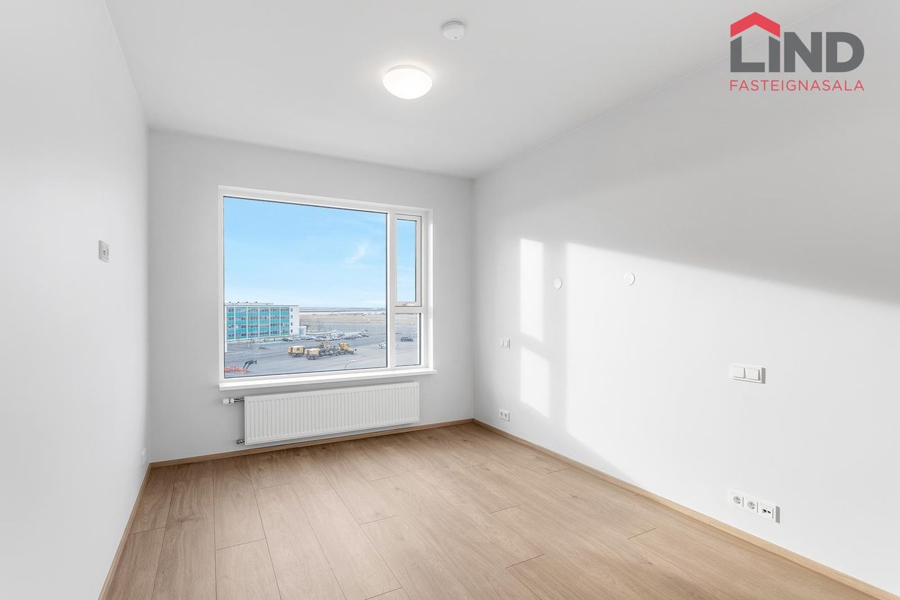 Fálkahlíð 5 - 0325, 102 Reykjavík