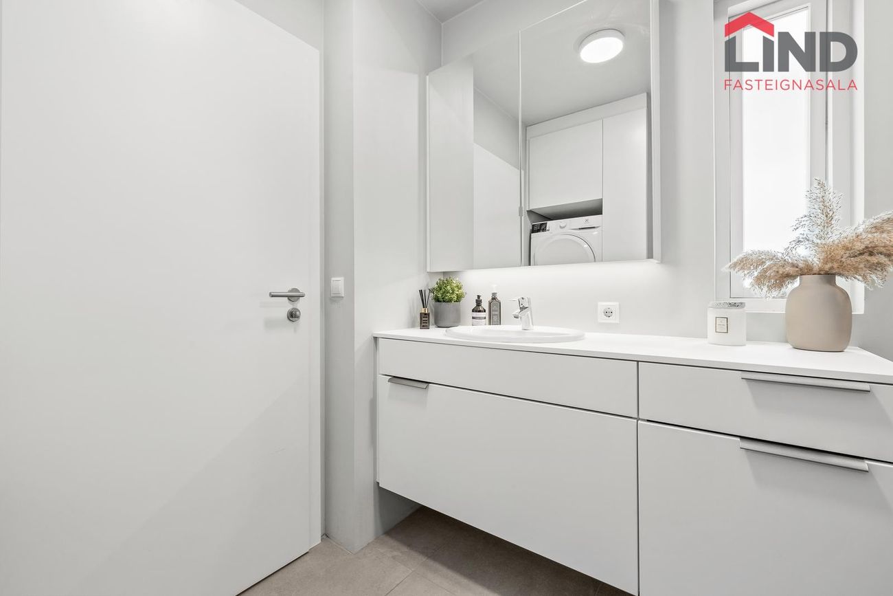Hafnarbraut 12A, 200 Kópavogur