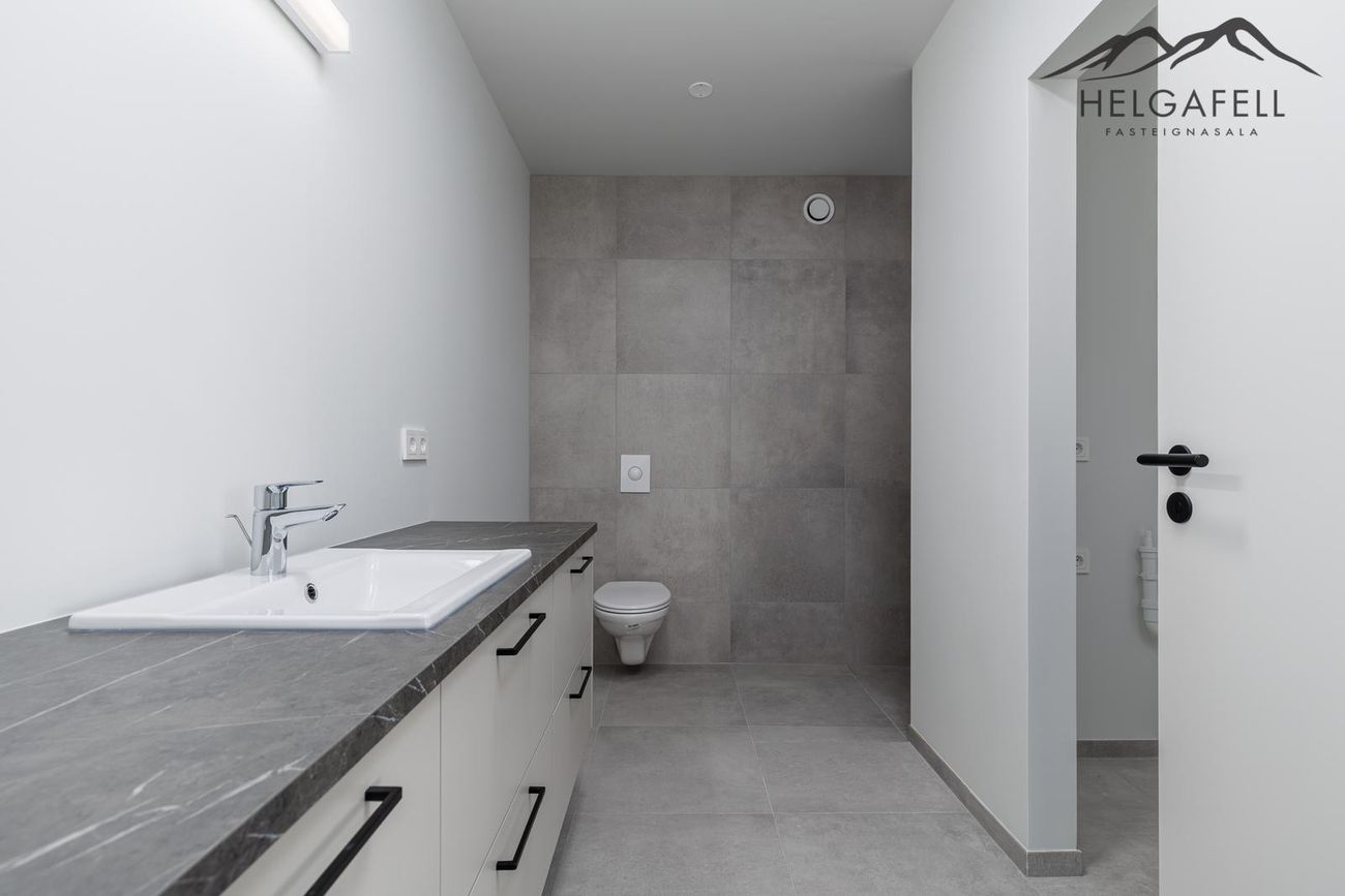 Áshamar 5 - 0401, 221 Hafnarfjörður