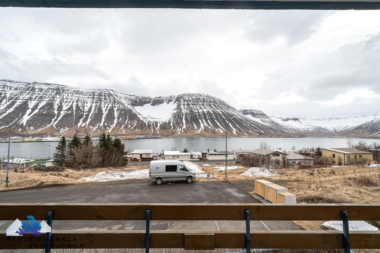Urðarvegur 80 - 0201, 400 Ísafjarðarbær