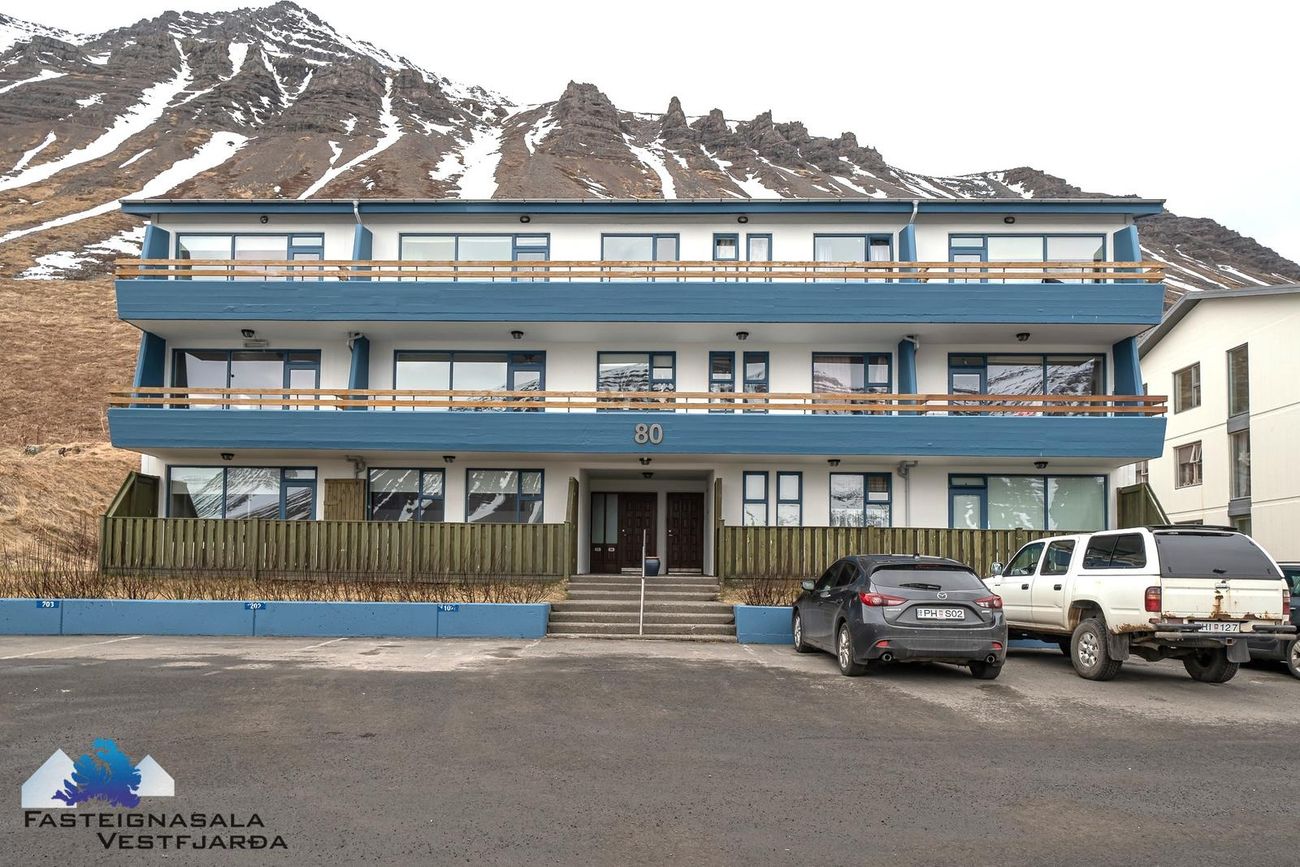 Urðarvegur 80 - 0201, 400 Ísafjarðarbær