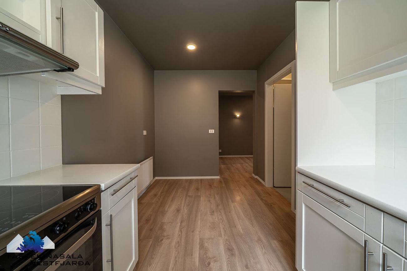 Urðarvegur 80 - 0201, 400 Ísafjarðarbær