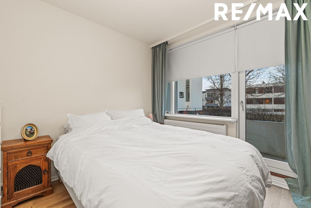 Sæviðarsund 25, 104 Reykjavík