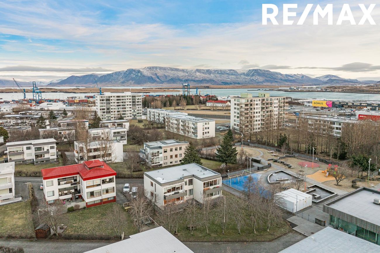 Sæviðarsund 25, 104 Reykjavík