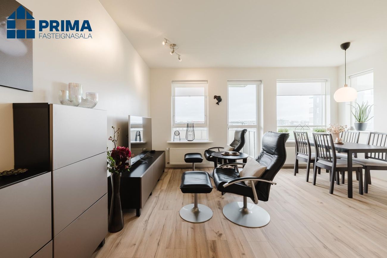 Holtsflöt 9, 300 Akranes