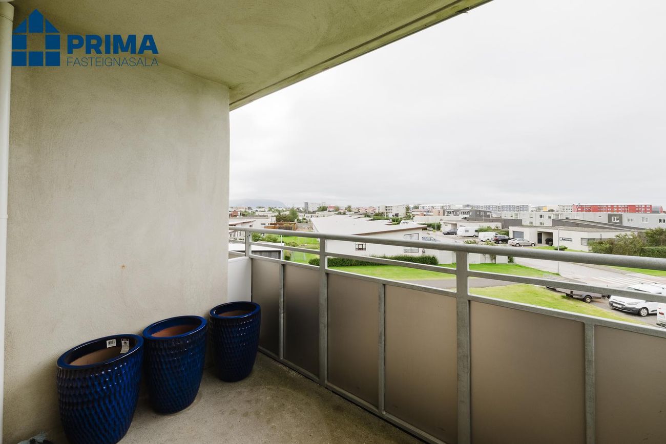 Holtsflöt 9, 300 Akranes