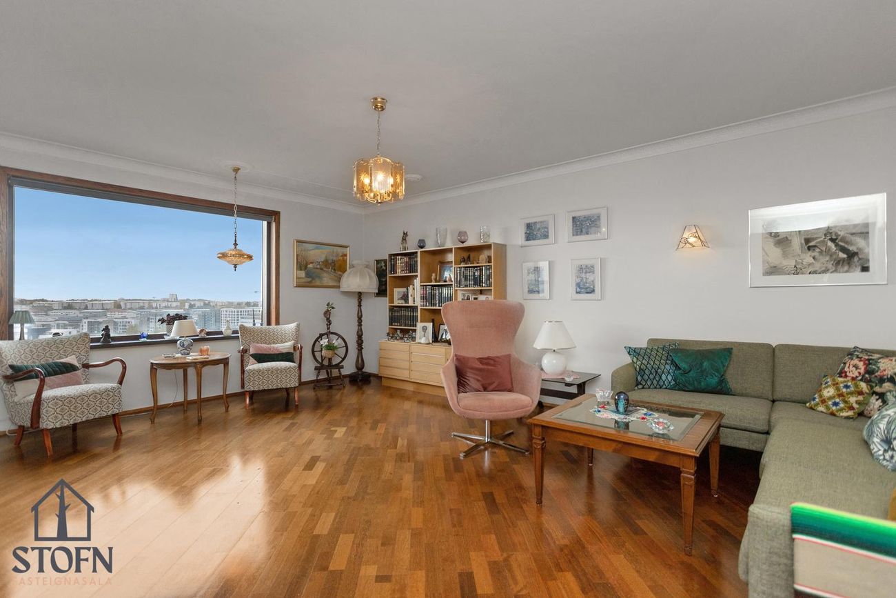 Sólheimar 23, 104 Reykjavík