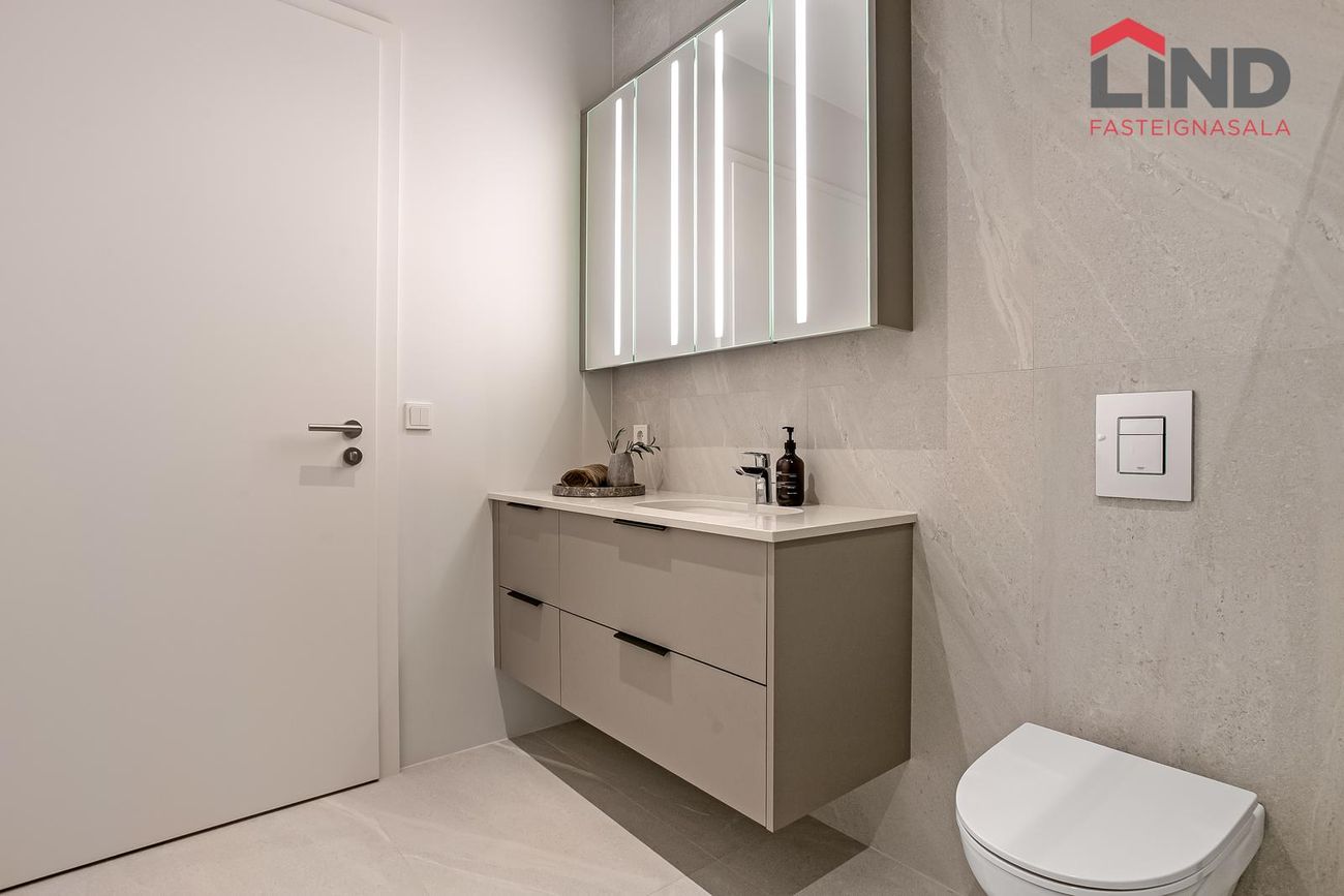 Áshamar 50 - 0404, 221 Hafnarfjörður