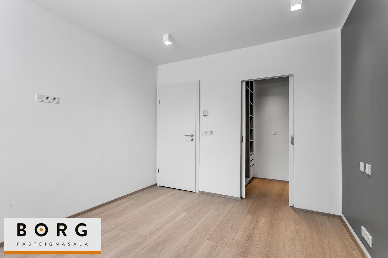 Naustavör 9, 200 Kópavogur