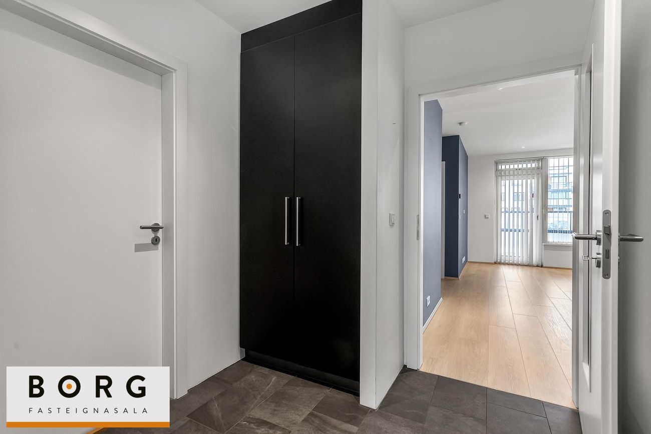Naustavör 9, 200 Kópavogur