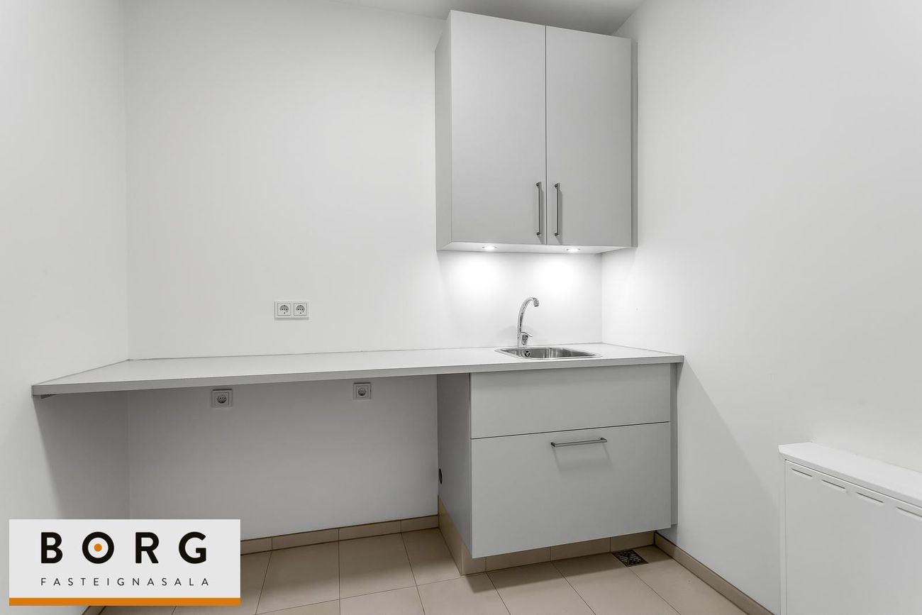 Naustavör 9, 200 Kópavogur