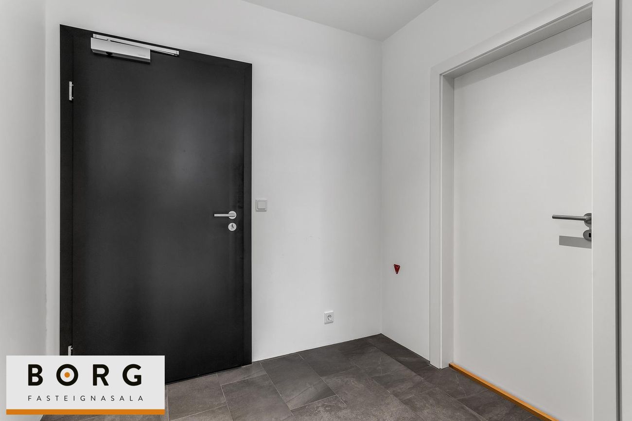 Naustavör 9, 200 Kópavogur