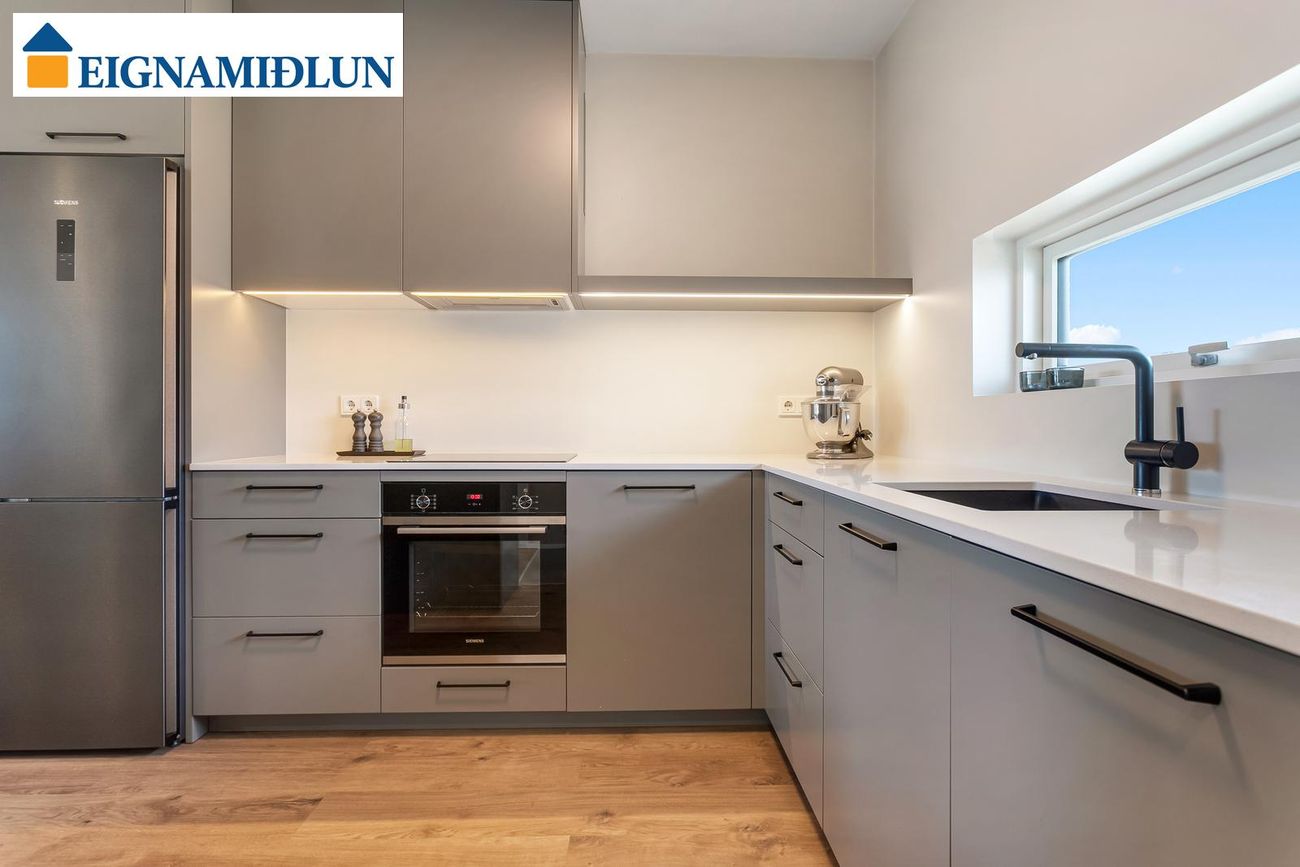 Dalsbraut 22, 260 Reykjanesbær