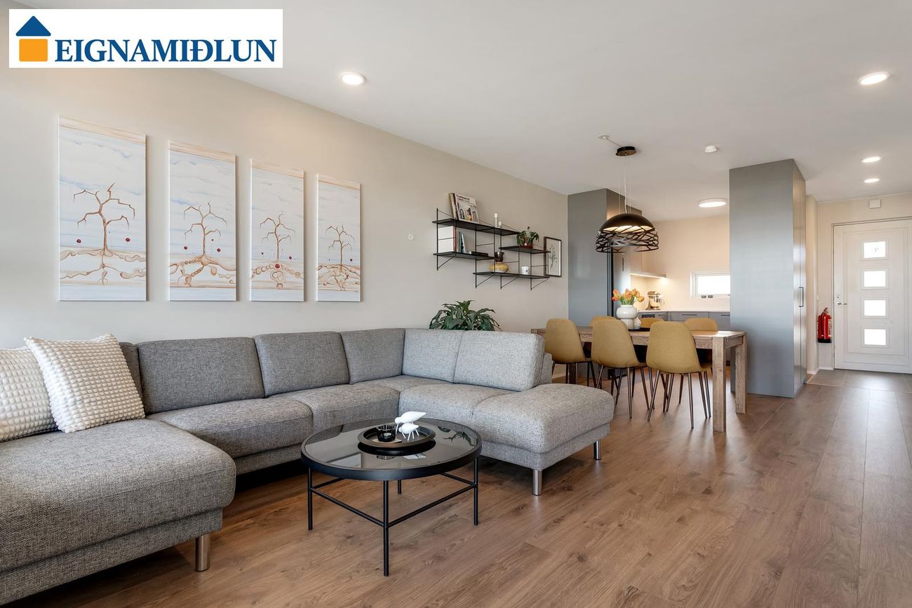 Dalsbraut 22, 260 Reykjanesbær