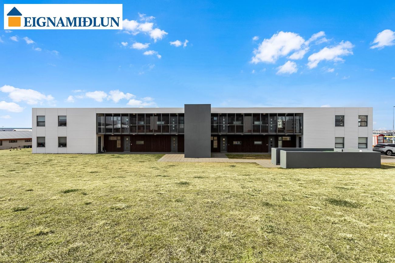 Dalsbraut 22, 260 Reykjanesbær