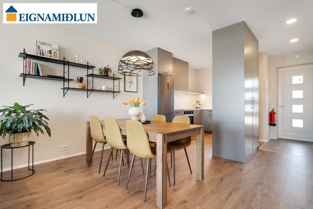 Dalsbraut 22, 260 Reykjanesbær