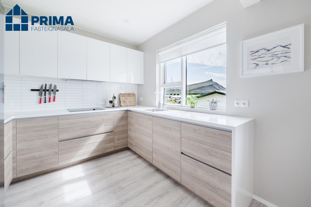 Asparskógar 27, 300 Akranes