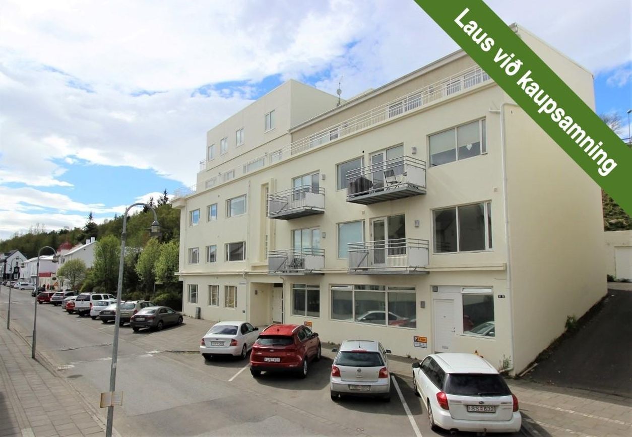 Hafnarstræti 81, 600 Akureyri