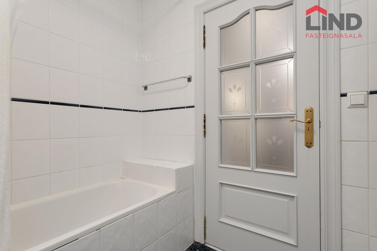 Lundarbrekka 4 - 0203, 200 Kópavogur