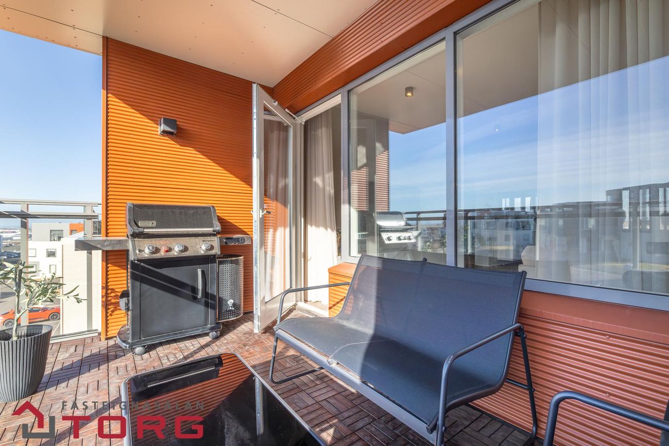 Urriðaholtsstræti 18 - 0402, 210 Garðabær