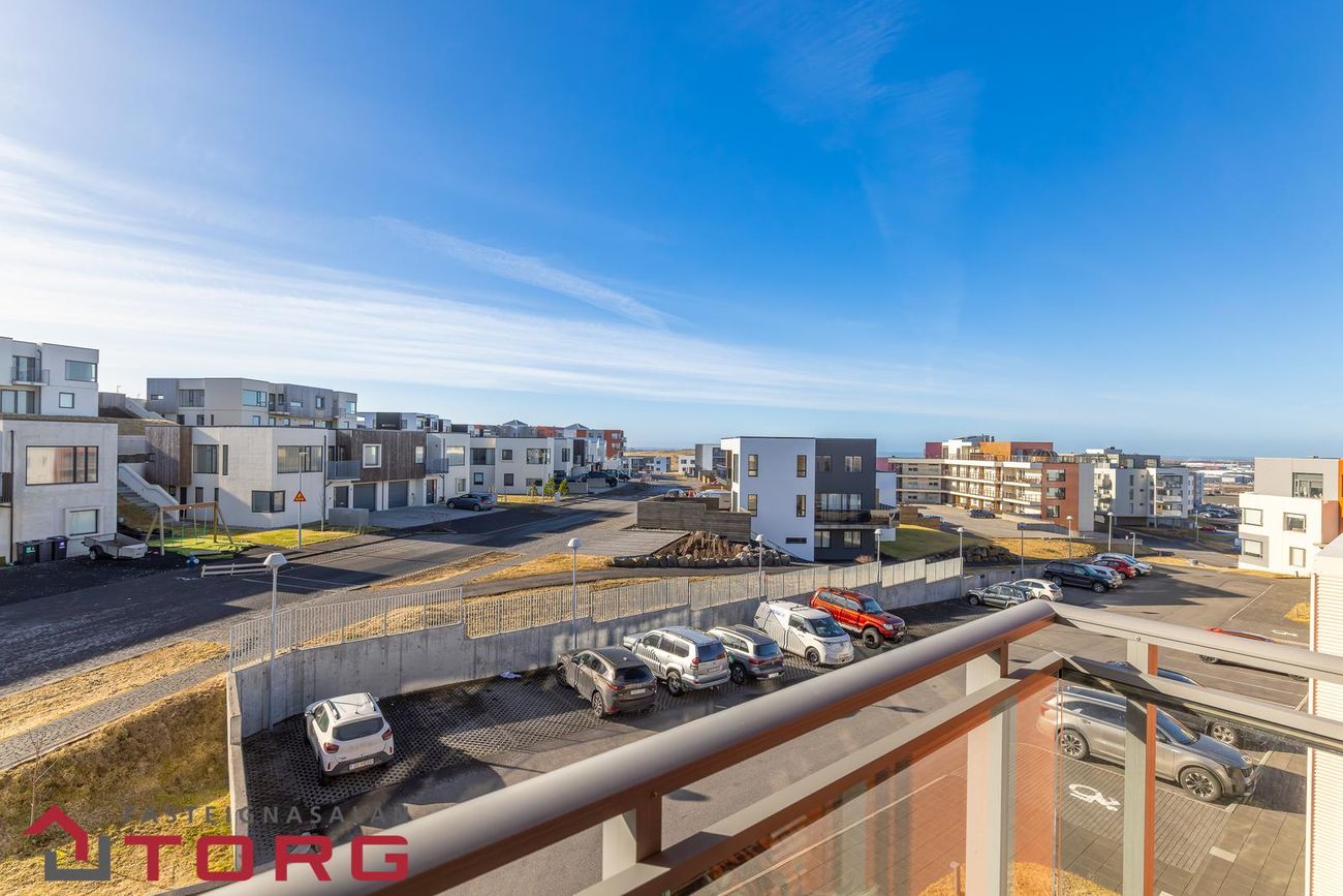 Urriðaholtsstræti 18 - 0402, 210 Garðabær