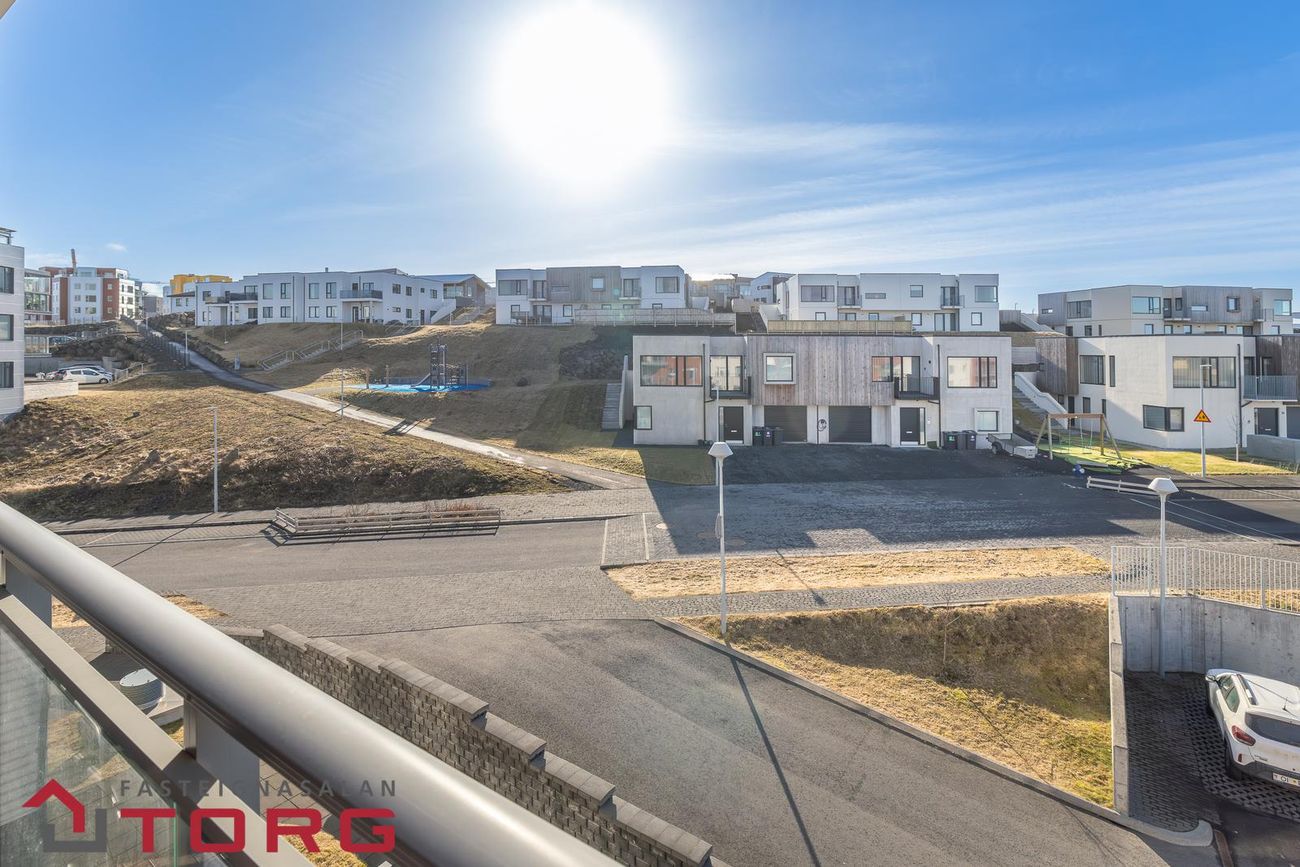 Urriðaholtsstræti 18 - 0402, 210 Garðabær