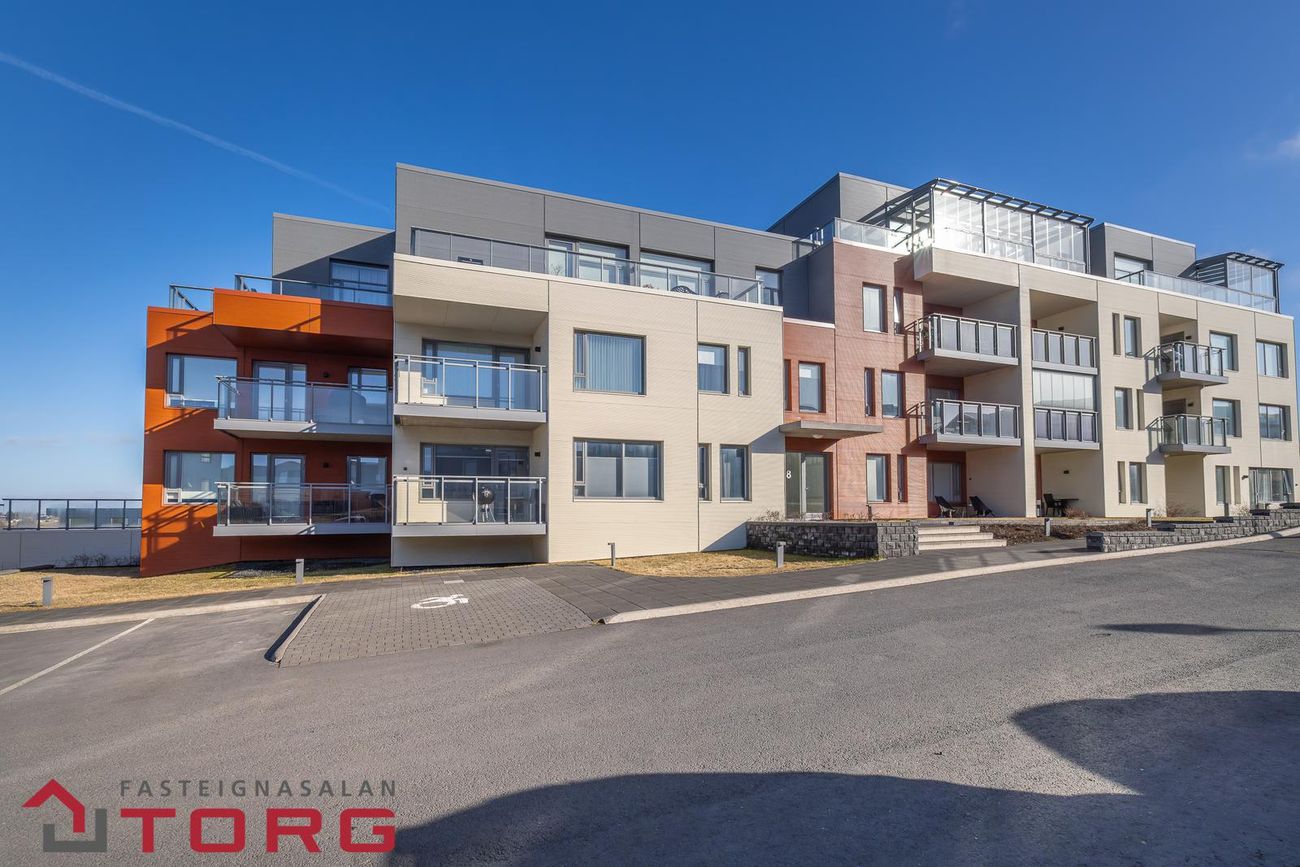 Urriðaholtsstræti 18 - 0402, 210 Garðabær