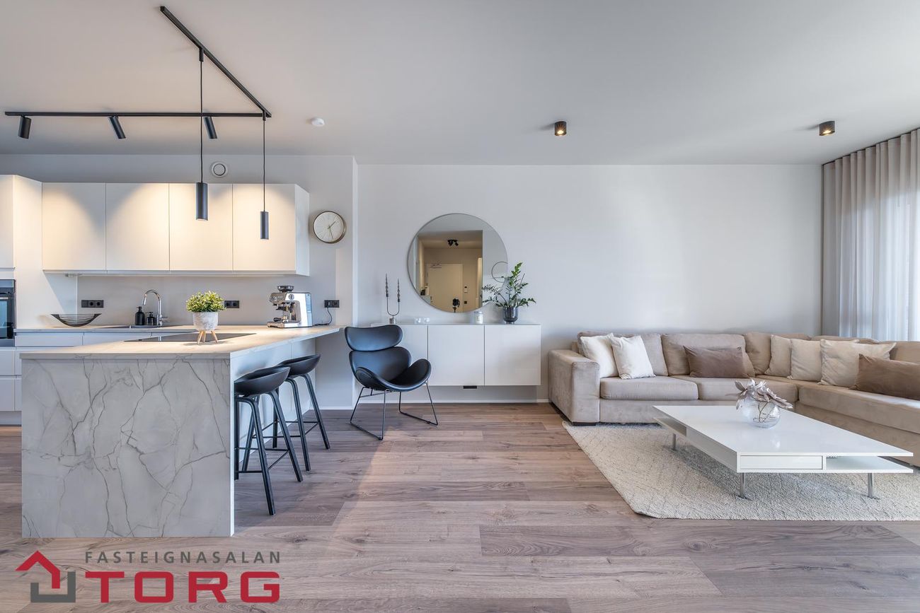 Urriðaholtsstræti 18 - 0402, 210 Garðabær